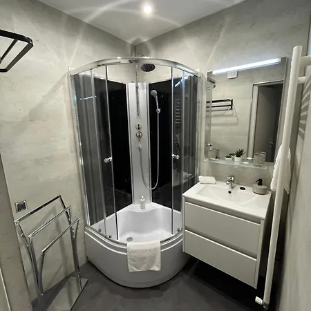 Szechenyi Apartment *